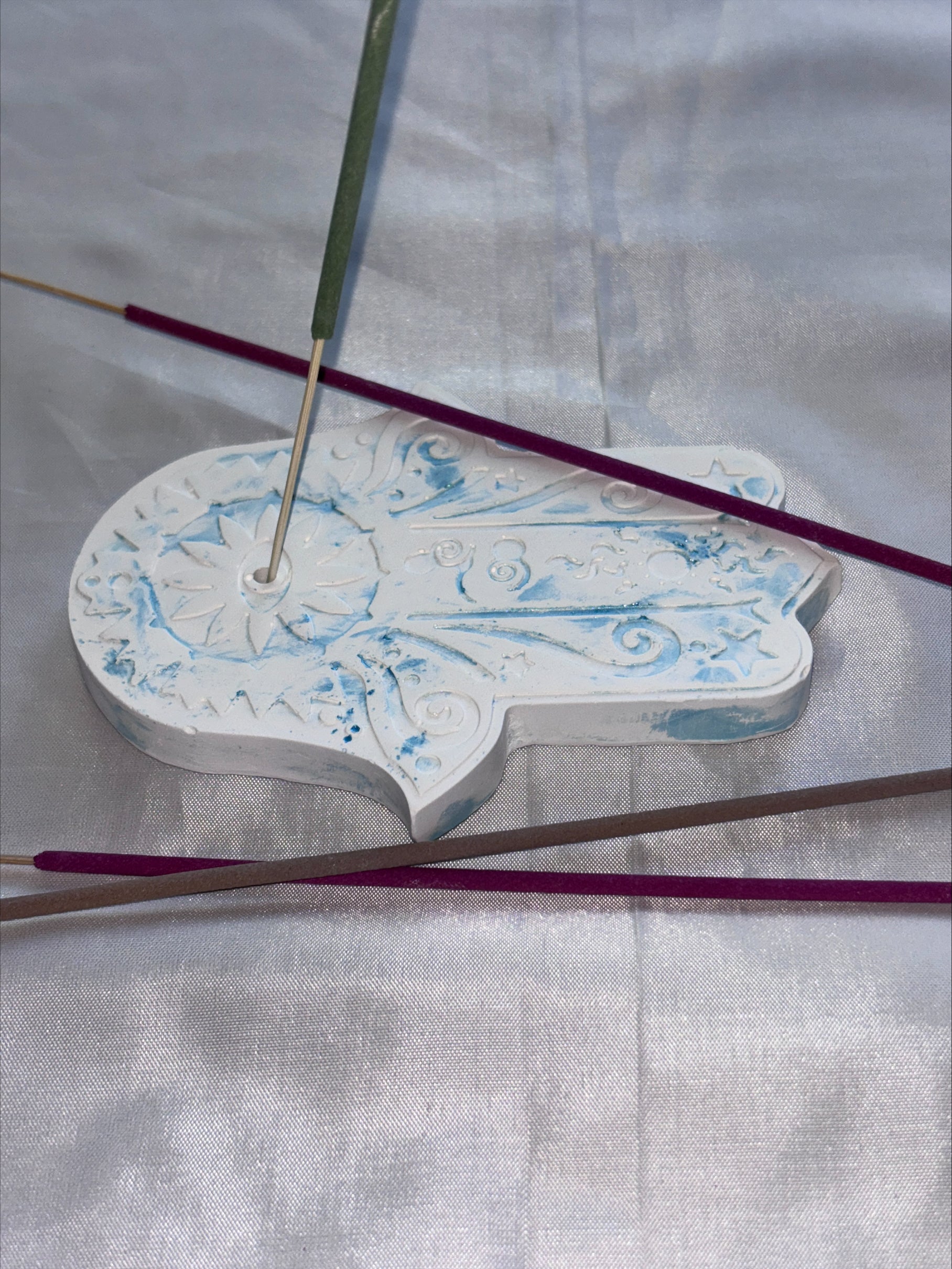 Incense holder Mandala hand blue splash